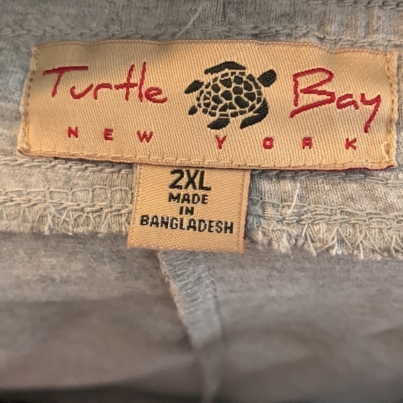 Turtle Bay gray shorts - Picture 5 of 6